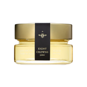 国産のアカシア生はちみつ(110g)。国産蜂蜜は生産量がわずか5%と希少で、非加熱のまま瓶詰めし、酵素や栄養をそのままキープ。上品な甘さと繊細な香りが特徴。