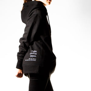 蜂ロゴ刺繍パーカー(ブラック) - EIGHT CROWNS