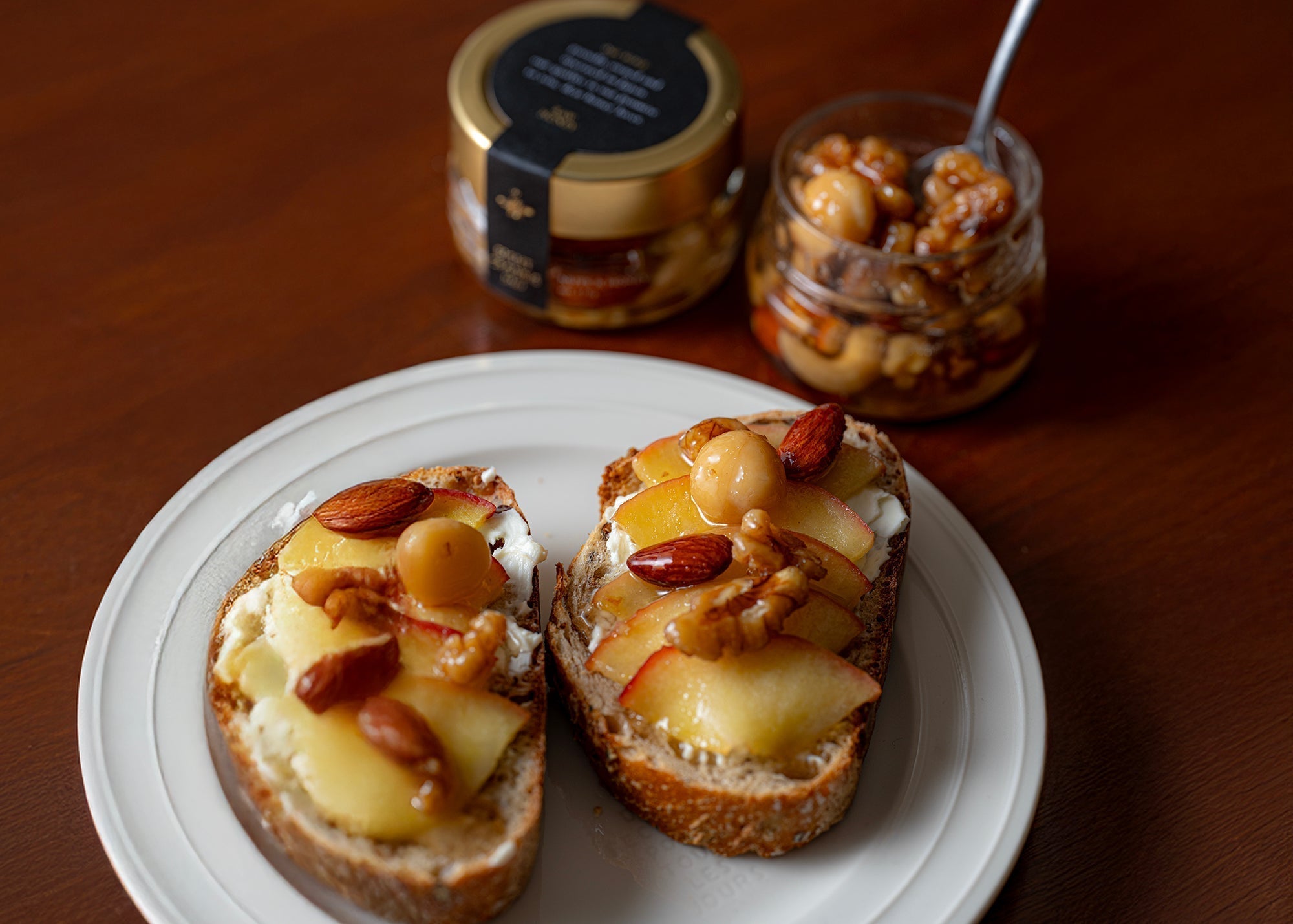 NEWS – EIGHT CROWNS